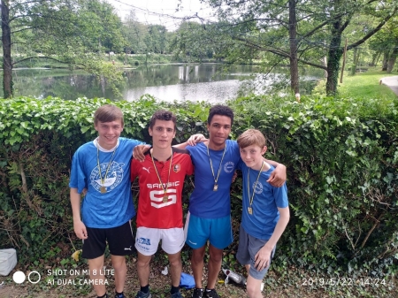 ATHLETISME : LES MINIMES GARCONS CHAMPIONS D'ILLE-ET-VILAINE SUR LE RELAIS !
