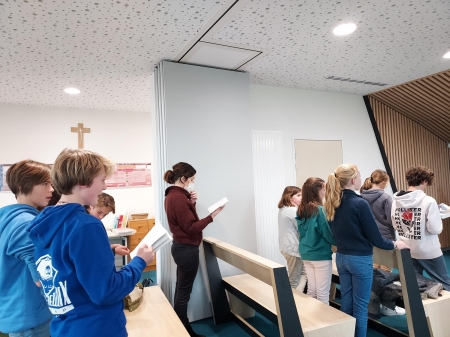 ENTREE DE NOTRE COMMUNAUTE EDUCATIVE DANS LE TEMPS DE L'AVENT